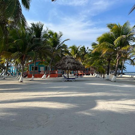 Blue Marlin Beach Resort Dangriga Exteriör bild