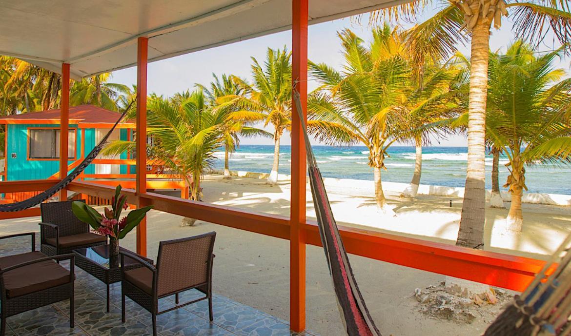 Blue Marlin Beach Resort Dangriga Exteriör bild
