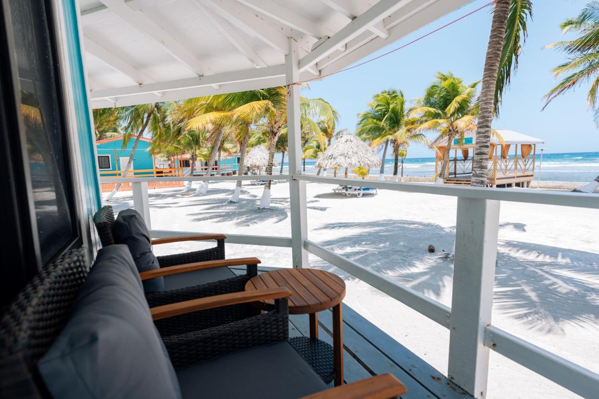 Blue Marlin Beach Resort Dangriga Exteriör bild